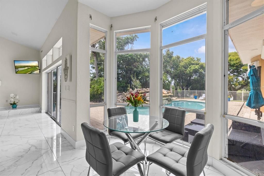 出租: $4,900 (5 贝兹, 4 浴室, 5014 平方英尺)