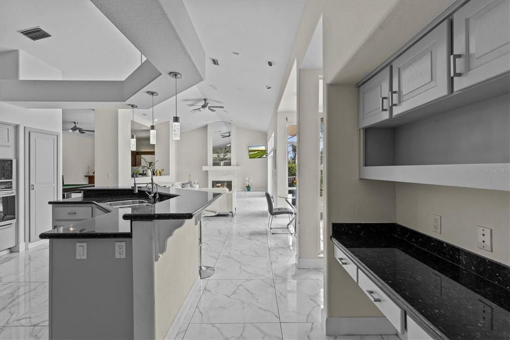 出租: $4,900 (5 贝兹, 4 浴室, 5014 平方英尺)