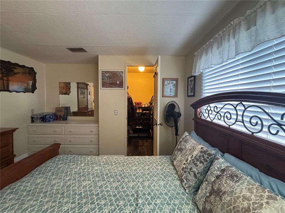 待售: $149,900 (2 贝兹, 2 浴室, 1366 平方英尺)