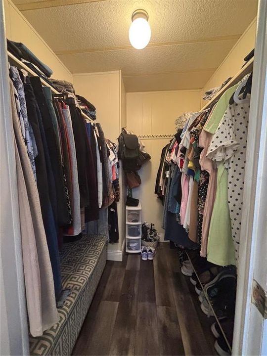 待售: $149,900 (2 贝兹, 2 浴室, 1366 平方英尺)