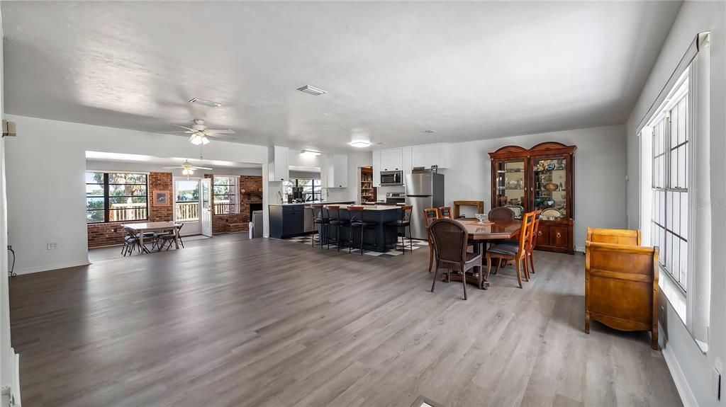 待售: $695,000 (3 贝兹, 2 浴室, 1929 平方英尺)