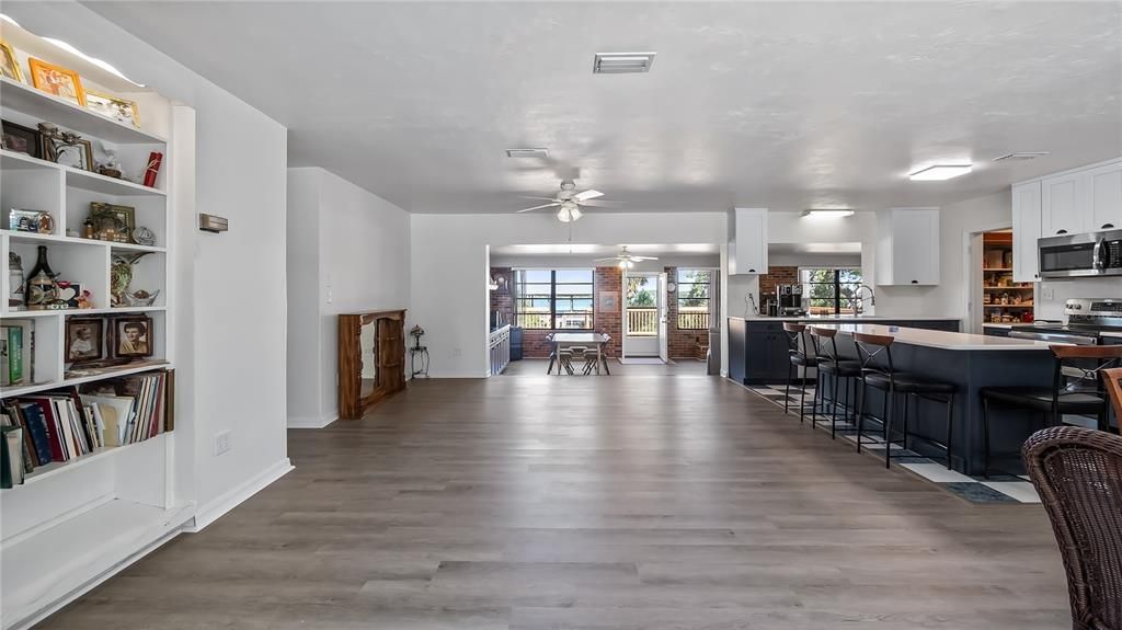 待售: $695,000 (3 贝兹, 2 浴室, 1929 平方英尺)