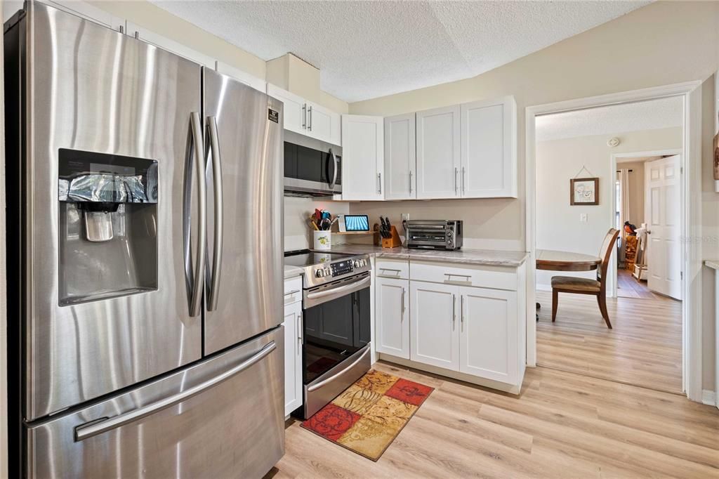 В аренду: $2,100 (3 спален, 2 ванн, 1832 Квадратных фут)