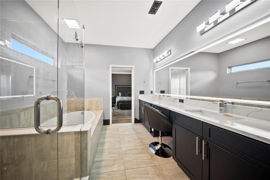 待售: $990,000 (5 贝兹, 3 浴室, 2950 平方英尺)