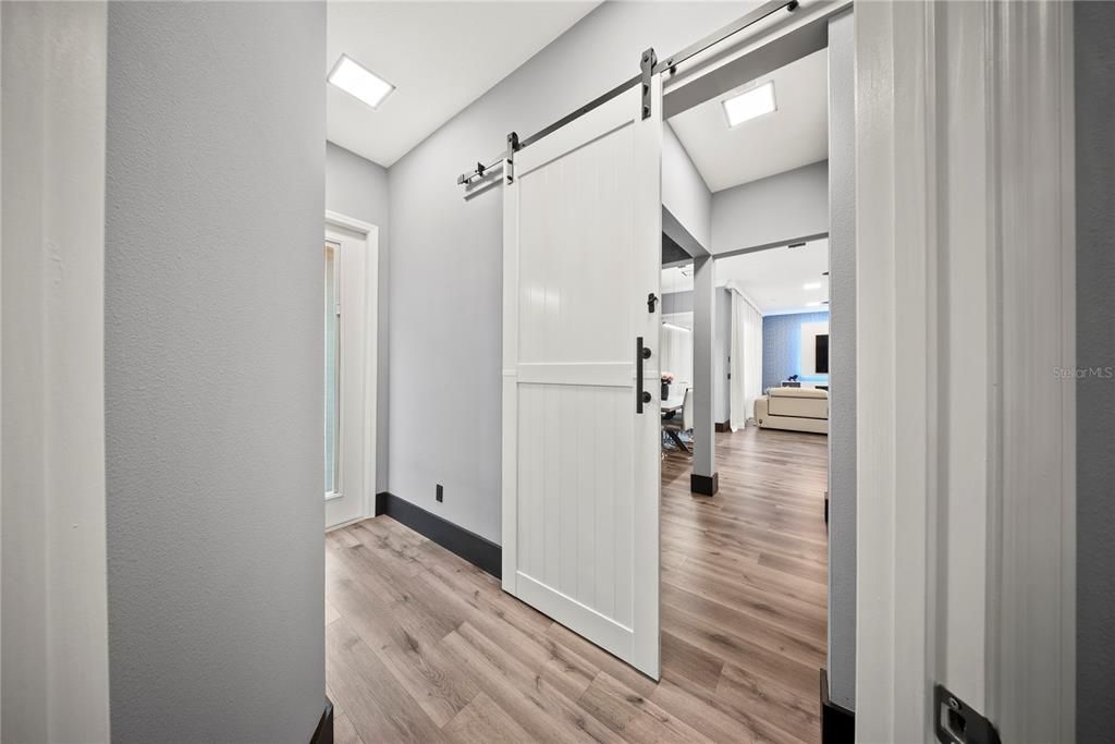 待售: $990,000 (5 贝兹, 3 浴室, 2950 平方英尺)