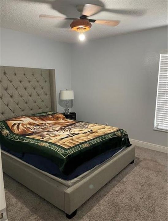 На продажу: $400,000 (3 спален, 2 ванн, 1758 Квадратных фут)