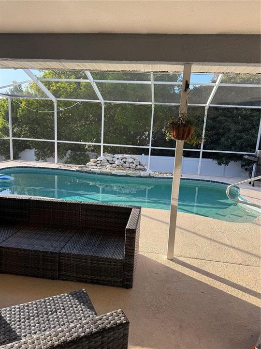 На продажу: $400,000 (3 спален, 2 ванн, 1758 Квадратных фут)