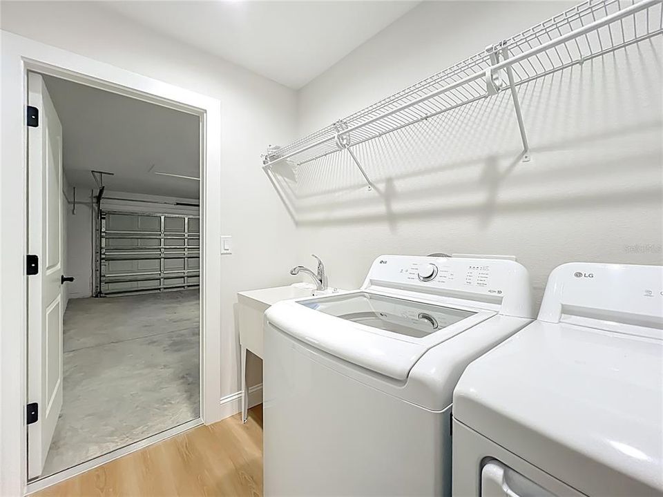 For Sale: $278,900 (3 beds, 2 baths, 1491 Square Feet)