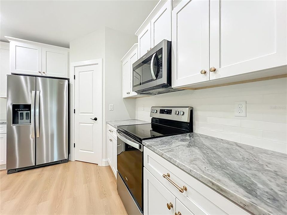 For Sale: $278,900 (3 beds, 2 baths, 1491 Square Feet)