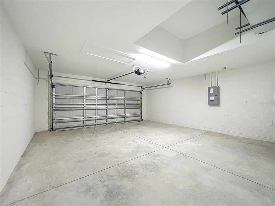 For Sale: $278,900 (3 beds, 2 baths, 1491 Square Feet)