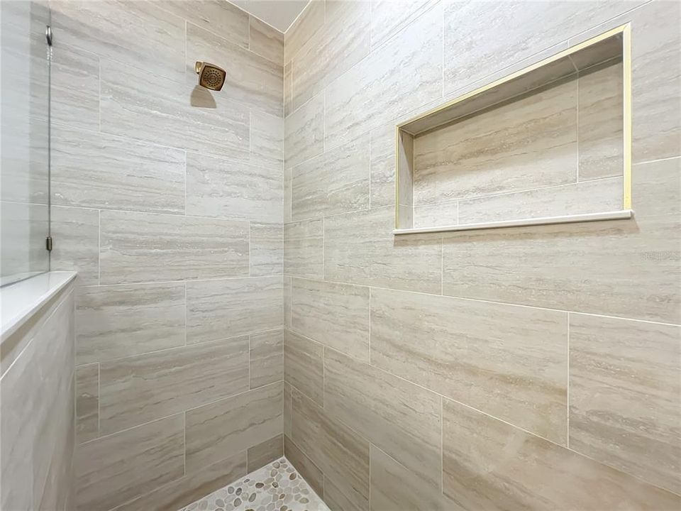 For Sale: $278,900 (3 beds, 2 baths, 1491 Square Feet)