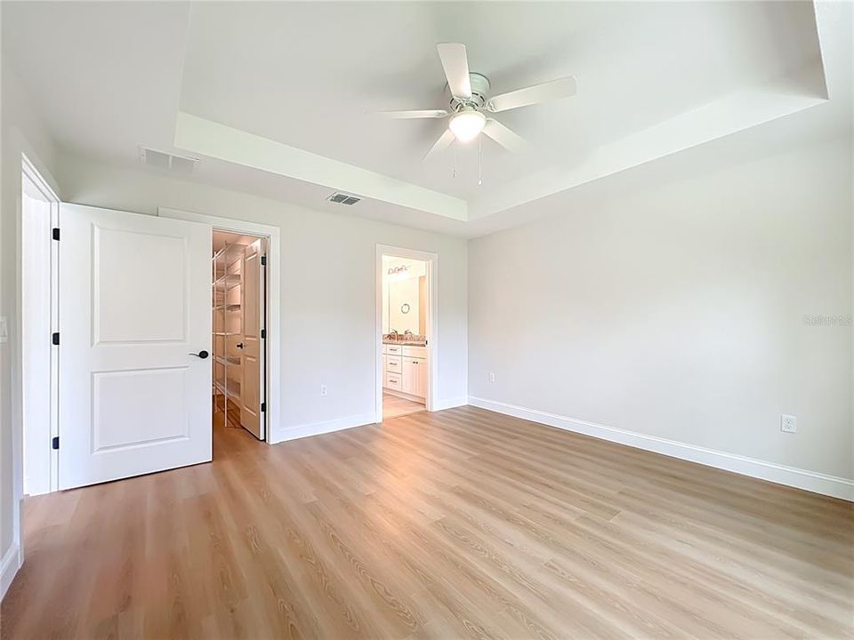 For Sale: $278,900 (3 beds, 2 baths, 1491 Square Feet)