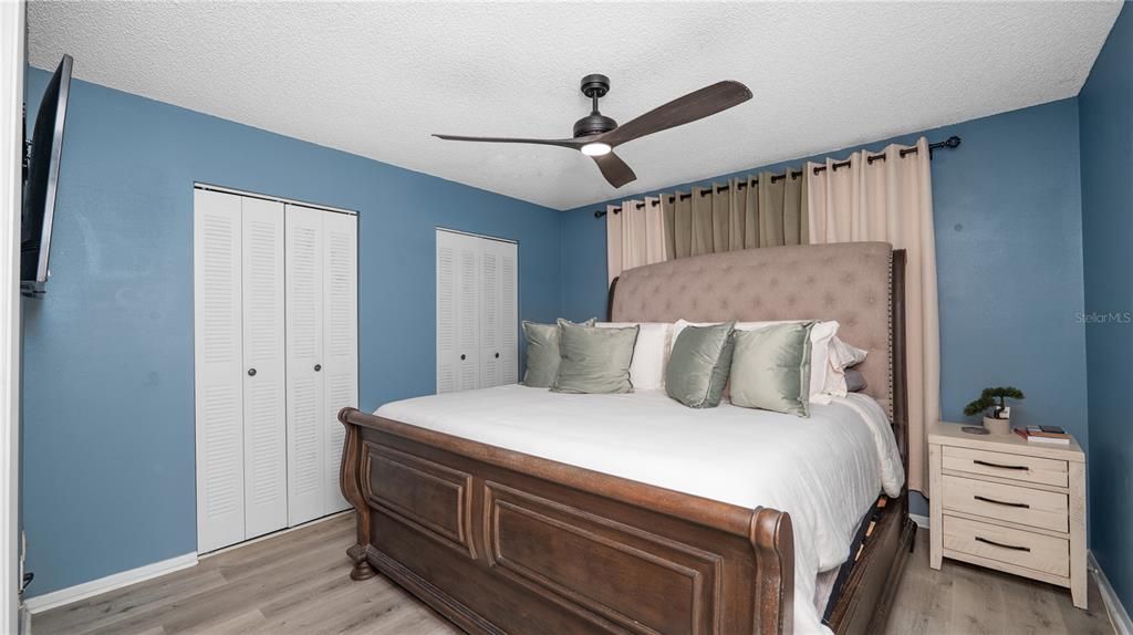 На продажу: $169,000 (3 спален, 2 ванн, 1073 Квадратных фут)