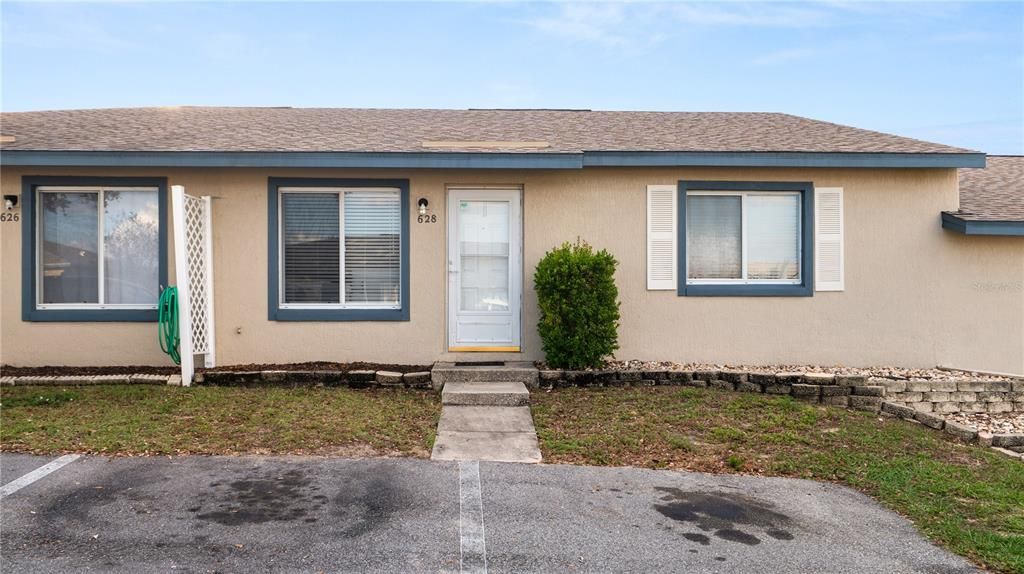 На продажу: $169,000 (3 спален, 2 ванн, 1073 Квадратных фут)