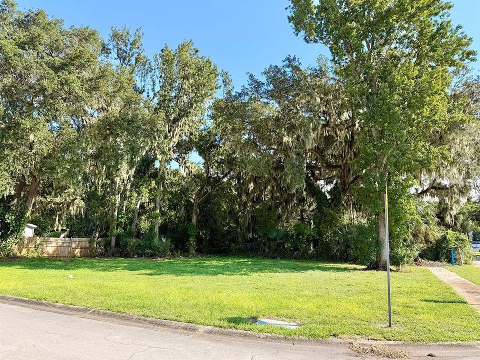 For Sale: $35,000 (0.16 acres)