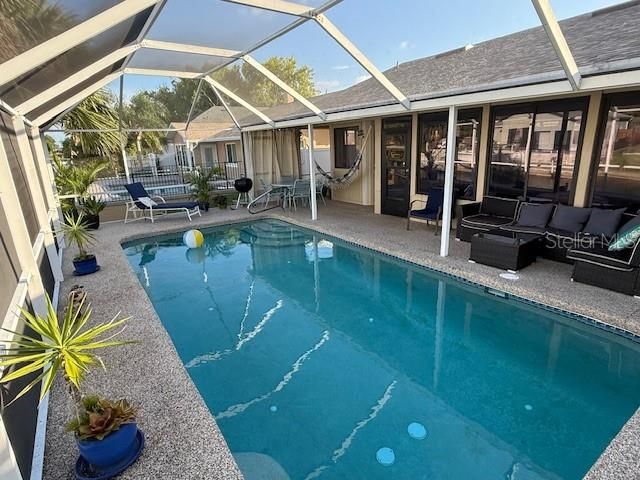 For Rent: $3,280 (3 beds, 2 baths, 1620 Square Feet)