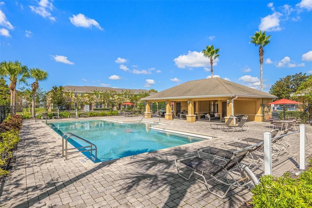 На продажу: $214,900 (2 спален, 2 ванн, 1120 Квадратных фут)