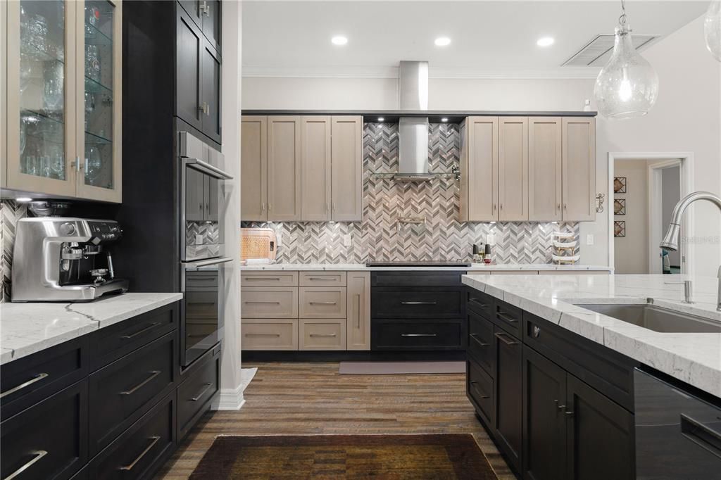 For Sale: $1,499,900 (4 beds, 3 baths, 3850 Square Feet)