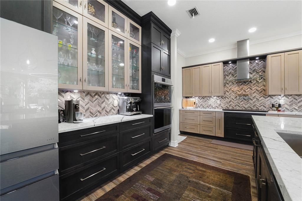 For Sale: $1,499,900 (4 beds, 3 baths, 3850 Square Feet)