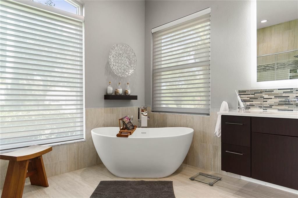 For Sale: $1,499,900 (4 beds, 3 baths, 3850 Square Feet)