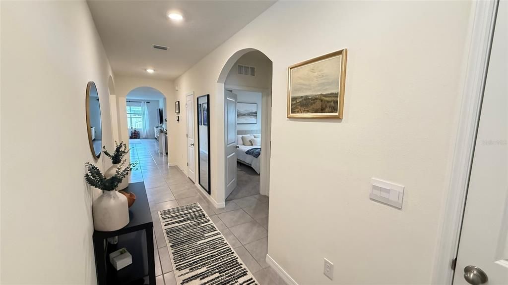 Под контрактом: $2,500 (4 спален, 2 ванн, 1846 Квадратных фут)