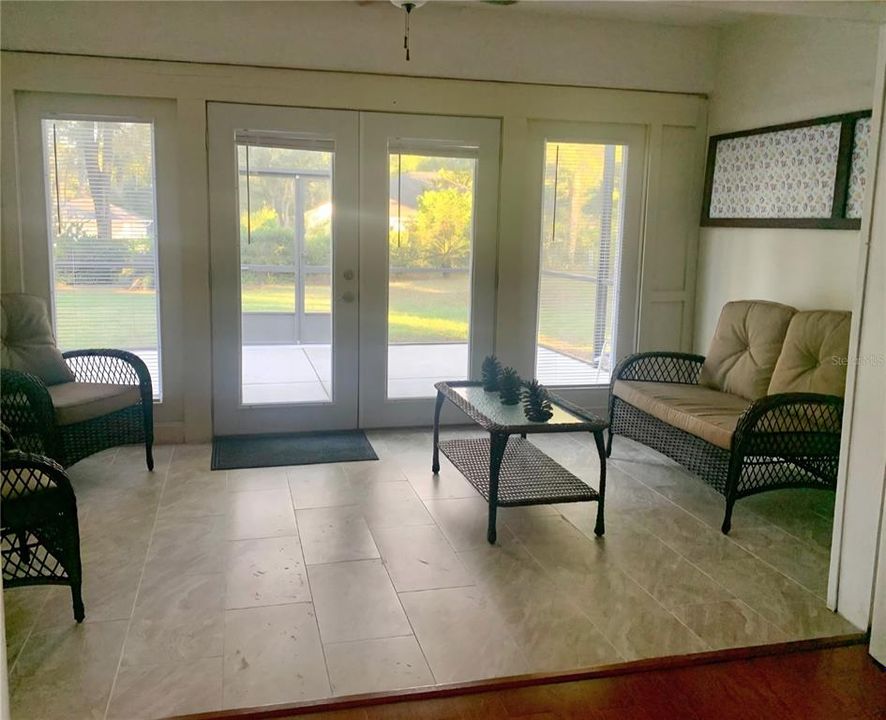 For Sale: $264,900 (2 beds, 2 baths, 1489 Square Feet)