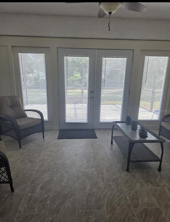 For Sale: $264,900 (2 beds, 2 baths, 1489 Square Feet)