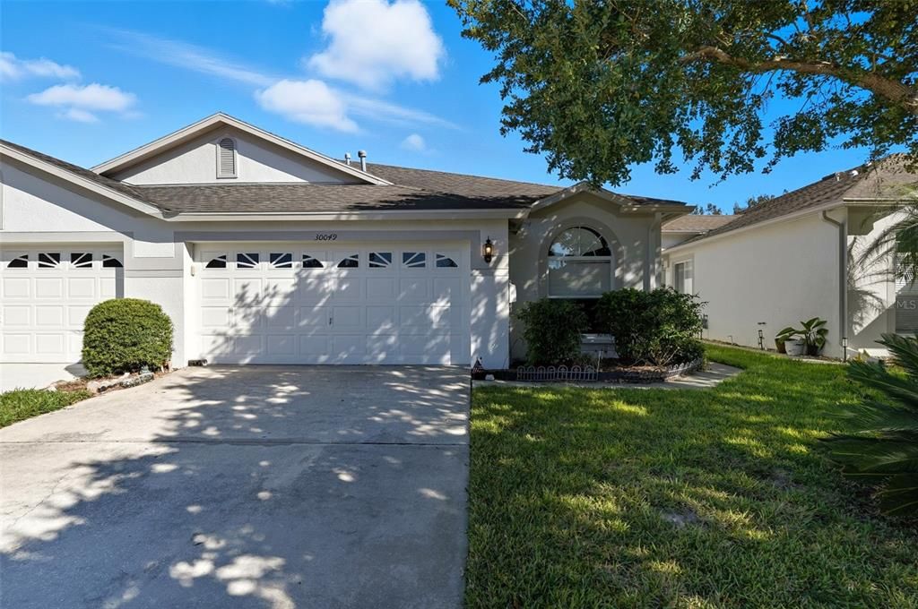 合同活跃: $300,000 (3 贝兹, 2 浴室, 1702 平方英尺)