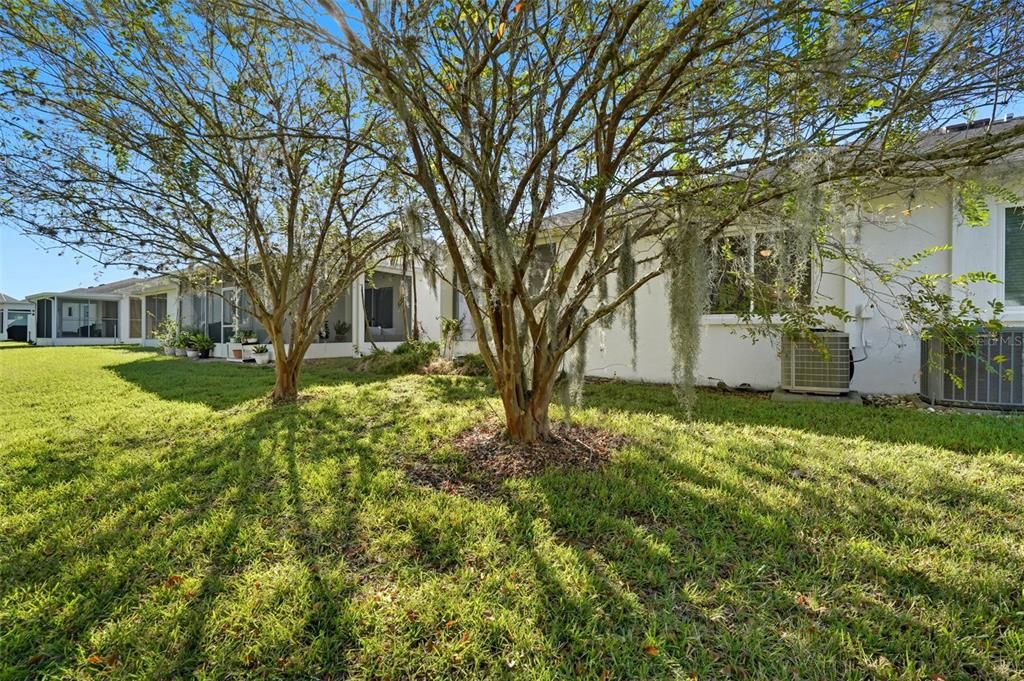 合同活跃: $300,000 (3 贝兹, 2 浴室, 1702 平方英尺)