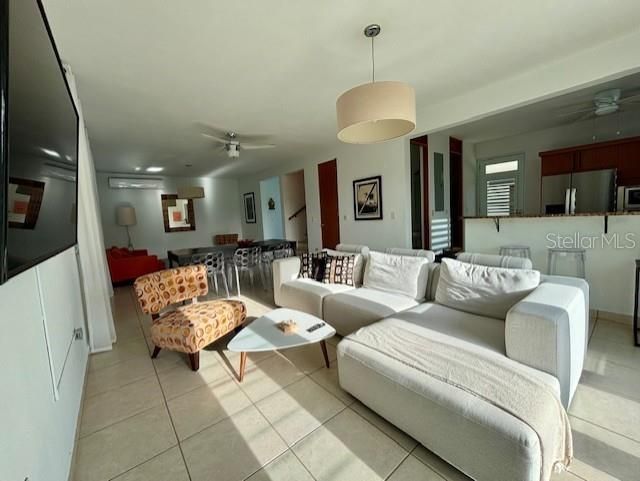 For Rent: $3,000 (4 beds, 2 baths, 2133 Square Feet)