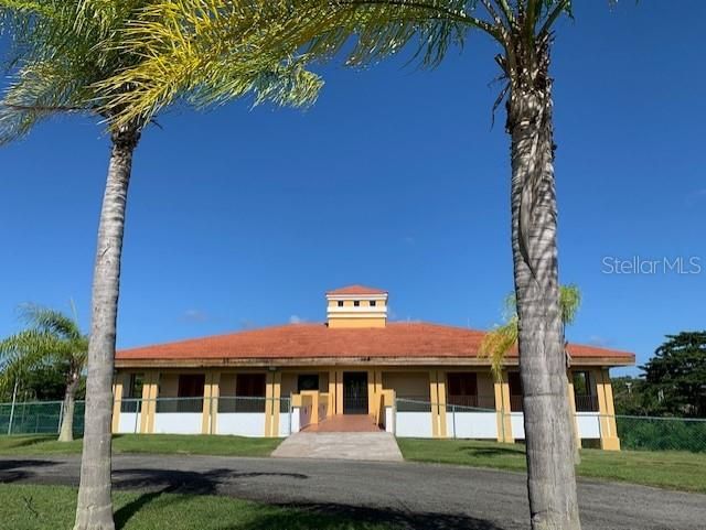 For Rent: $3,000 (4 beds, 2 baths, 2133 Square Feet)