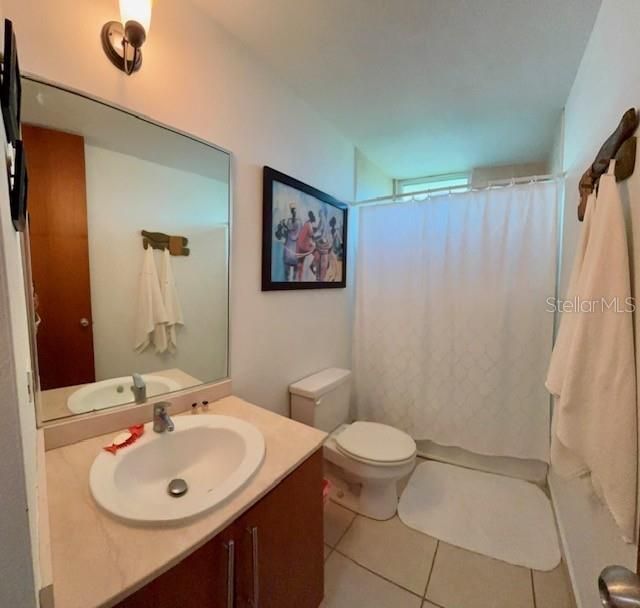 For Rent: $3,000 (4 beds, 2 baths, 2133 Square Feet)