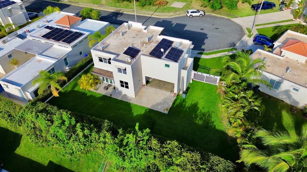 For Rent: $3,000 (4 beds, 2 baths, 2133 Square Feet)