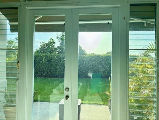 For Rent: $3,000 (4 beds, 2 baths, 2133 Square Feet)