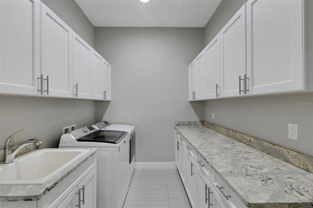 На продажу: $1,450,000 (3 спален, 4 ванн, 3663 Квадратных фут)