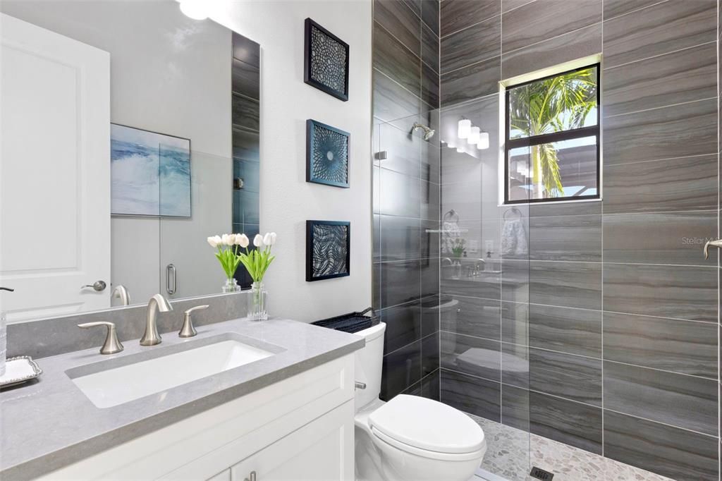 На продажу: $1,450,000 (3 спален, 4 ванн, 3663 Квадратных фут)