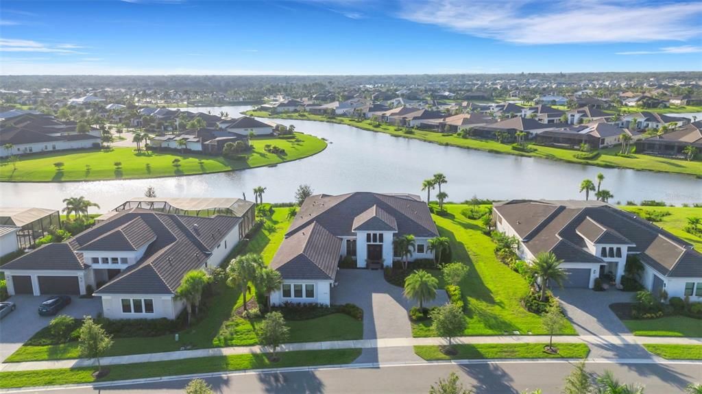 На продажу: $1,450,000 (3 спален, 4 ванн, 3663 Квадратных фут)