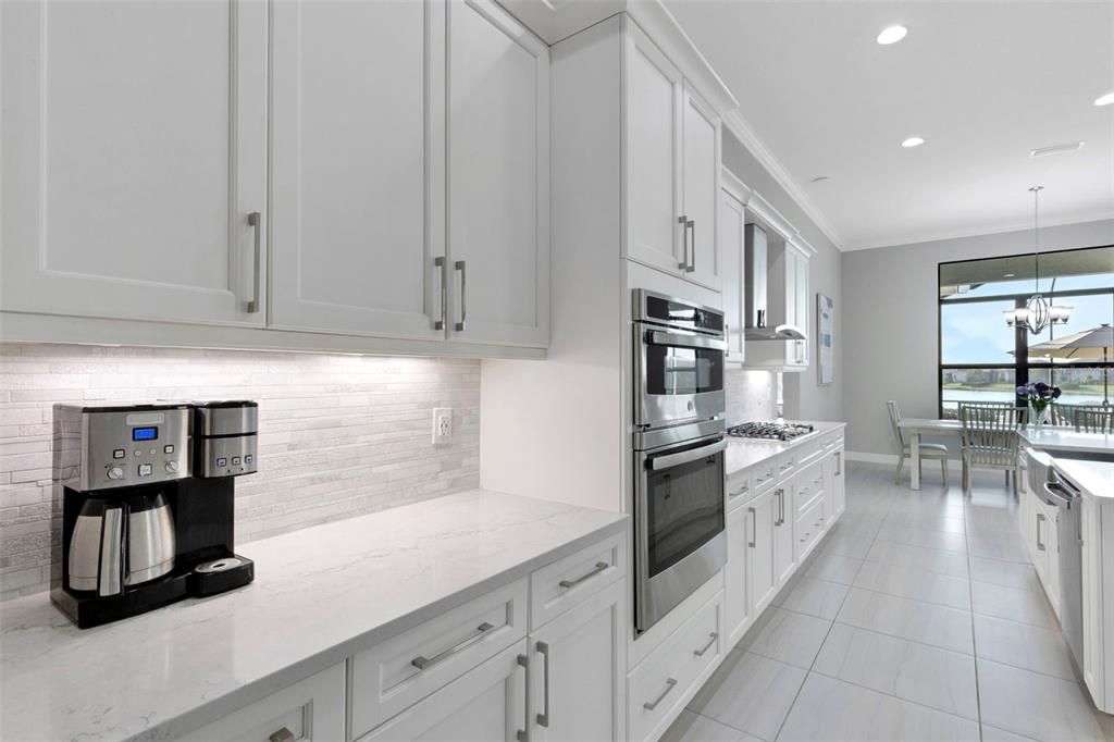 На продажу: $1,450,000 (3 спален, 4 ванн, 3663 Квадратных фут)