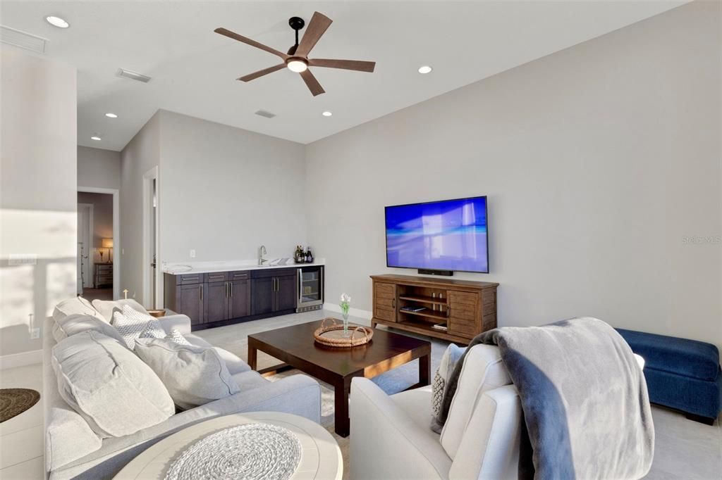 На продажу: $1,450,000 (3 спален, 4 ванн, 3663 Квадратных фут)