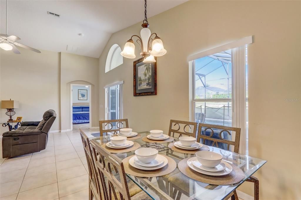 待售: $419,000 (4 贝兹, 3 浴室, 1836 平方英尺)