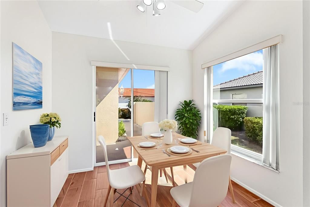 待售: $275,000 (2 贝兹, 2 浴室, 1404 平方英尺)