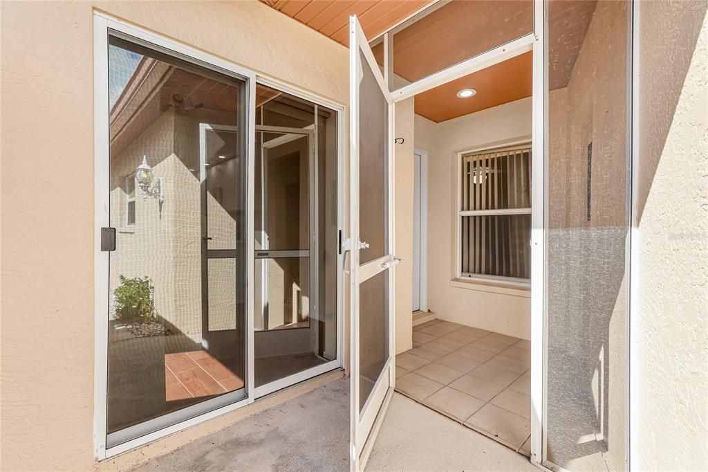 待售: $275,000 (2 贝兹, 2 浴室, 1404 平方英尺)