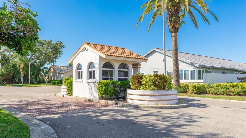 待售: $275,000 (2 贝兹, 2 浴室, 1404 平方英尺)