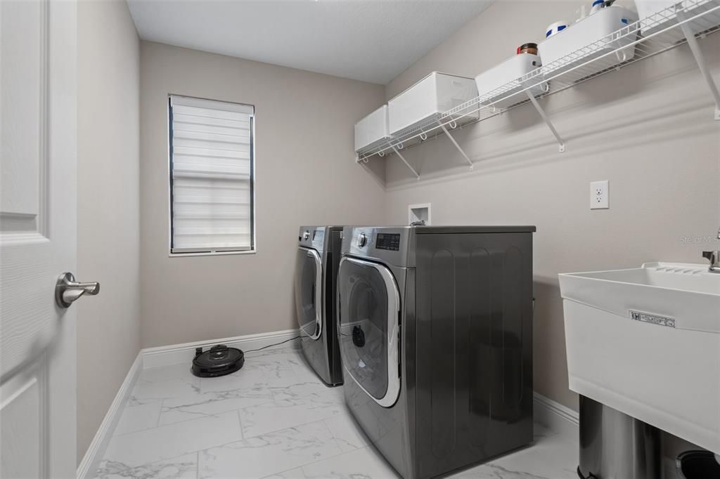 Active With Contract: $729,000 (5 beds, 3 baths, 3344 Square Feet)