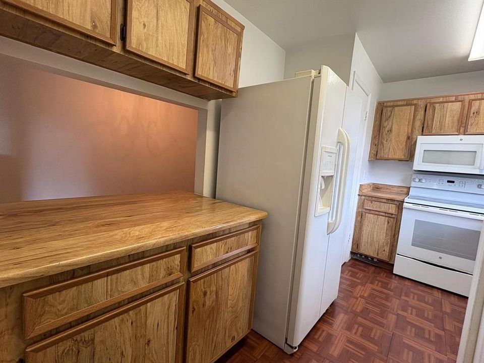 For Rent: $1,450 (2 beds, 2 baths, 1006 Square Feet)