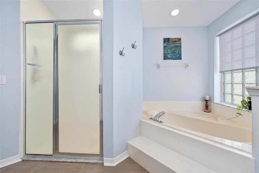 For Sale: $484,500 (4 beds, 3 baths, 2424 Square Feet)