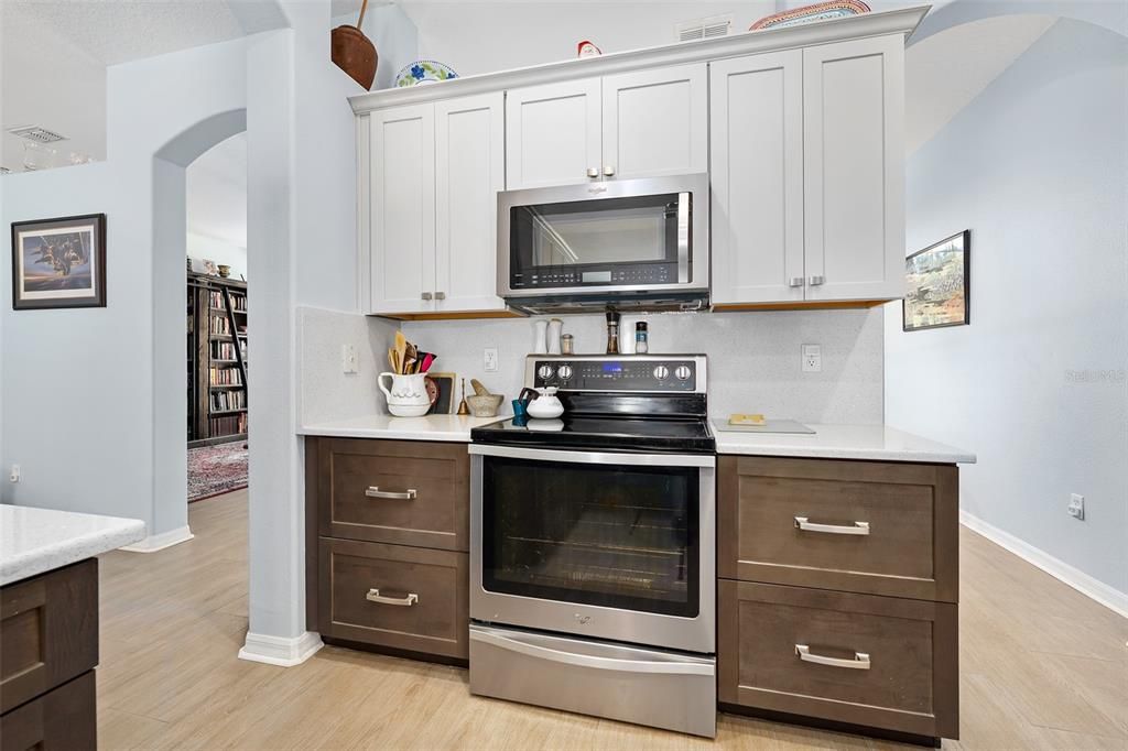 For Sale: $484,500 (4 beds, 3 baths, 2424 Square Feet)