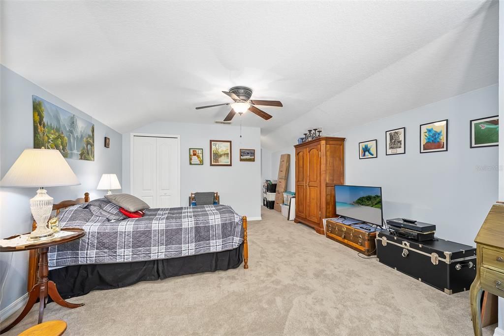 For Sale: $484,500 (4 beds, 3 baths, 2424 Square Feet)