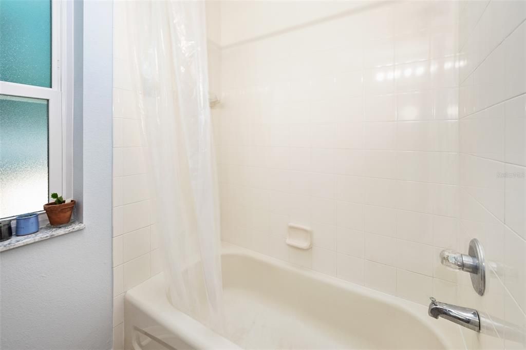 For Sale: $484,500 (4 beds, 3 baths, 2424 Square Feet)