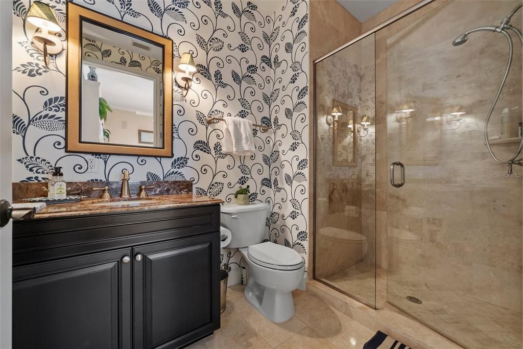 Под контрактом: $1,690,000 (3 спален, 3 ванн, 2610 Квадратных фут)